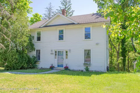8874 9w Rte, Athens, NY 12015