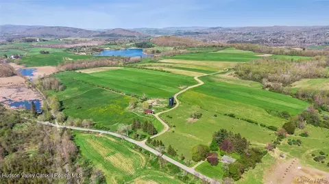 156 Sharon Station Rd, Amenia, NY 12501