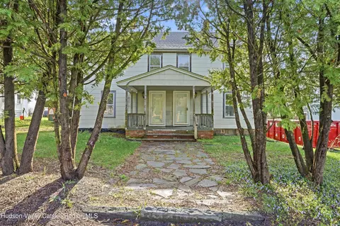 5 Cedar St, Rifton, NY 12471