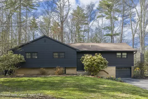 87 Witchtree Rd, Woodstock, NY 12498