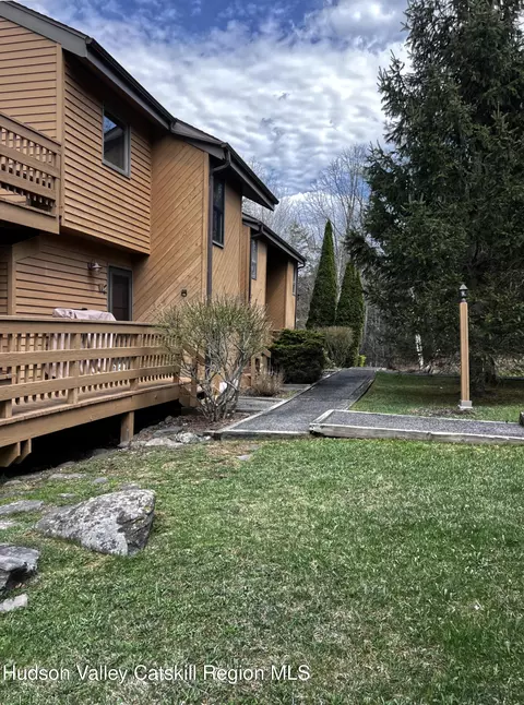 Exterior - 174 Hunter Dr #W6, Hunter, NY 12442 photo 4 of 5