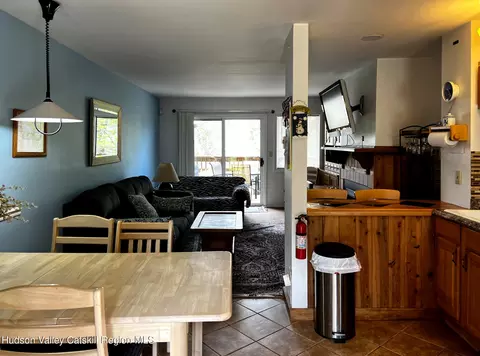 Dining - 174 Hunter Dr #W6, Hunter, NY 12442 photo 2 of 3