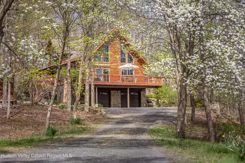 113 Mountain Rest Rd, New Paltz, NY 12561