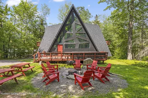 96 Lake Rd, Hunter, NY 12442