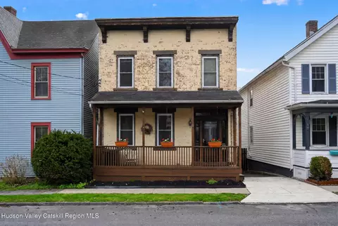 140 Hunter St, Kingston, NY 12401