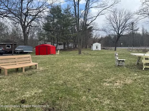 153 Bross St, Cairo, NY 12413