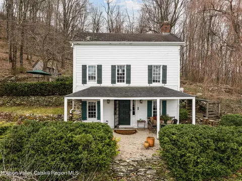 30 Wilcox Rd, Verbank, NY 12585