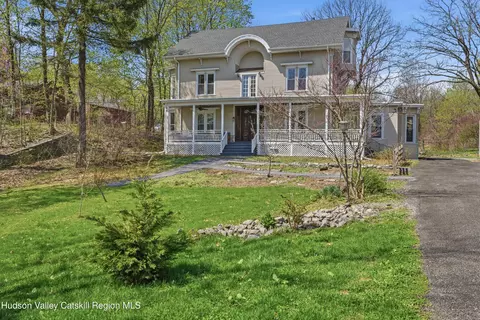 1131 Main St, Malden On Hudson, NY 12453