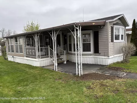 3459 Us 9 #30, Hudson, NY 12534