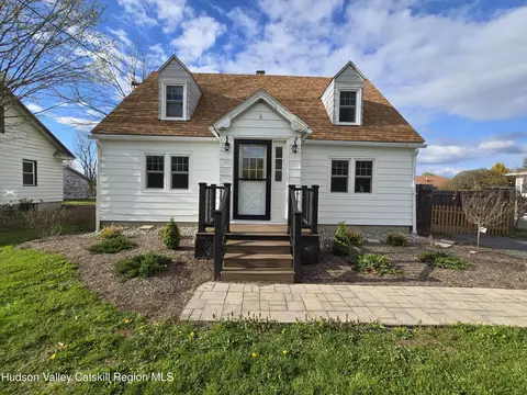 491 Cty Rte 46, Stuyvesant, NY 12173