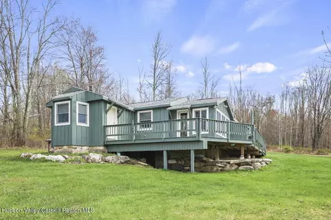 80 Southard Rd, Stephentown, NY 12169