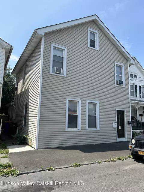 135 Jansen Ave, Kingston, NY 12401