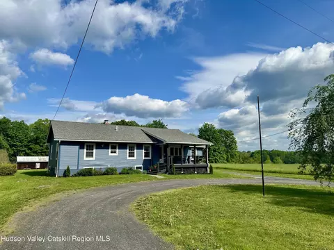 2005 Old Kings Hwy, Saugerties, NY 12477
