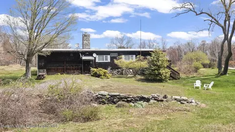 51 Sabeff Rd, Hillsdale, NY 12529