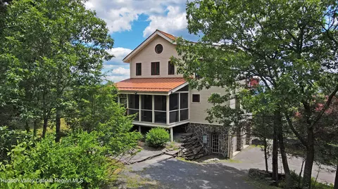 21 Oris View Dr, Saugerties, NY 12477