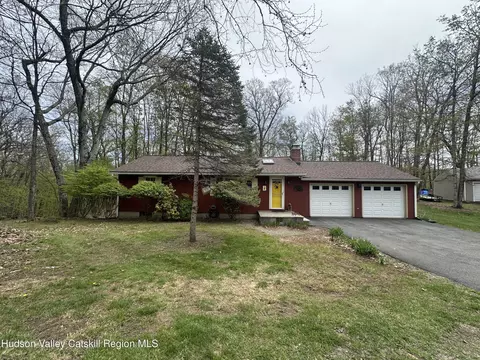 73 Birch Rd, Copake, NY 12516
