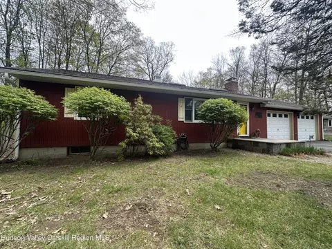 73 Birch Rd, Copake, NY 12516