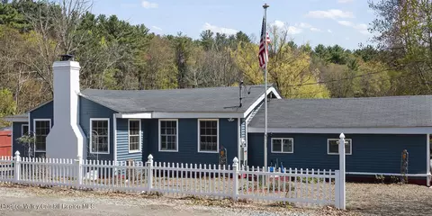 16 Robin Rd, Craryville, NY 12521