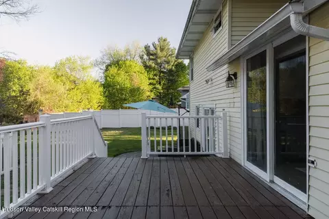 Exterior - 10 Cambridge Dr, Red Hook, NY 12571 photo 1 of 6