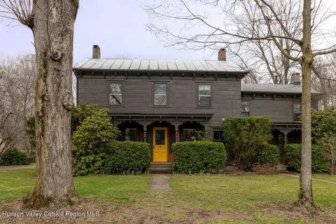 23 Myrtle Ave, Pine Plains, NY 12567