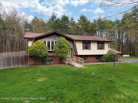 478 Joel M Austin Rd, Cairo, NY 12413