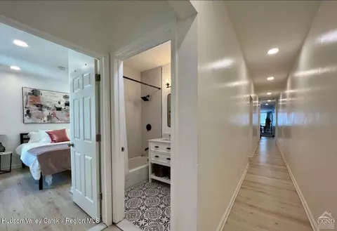 Entry Way - 418 Main St, Catskill, NY 12414 photo 5 of 6