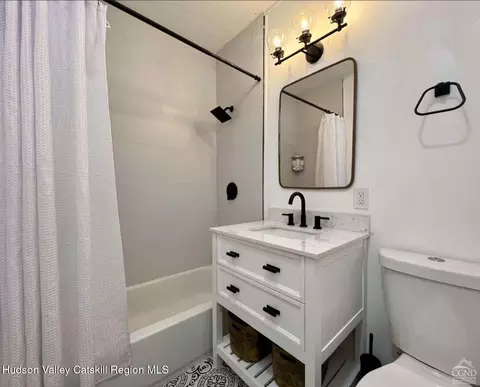 Bath - 418 Main St, Catskill, NY 12414 photo 2 of 2