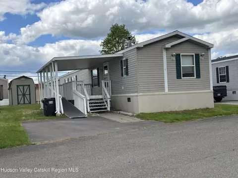 3459 Us 9 #18, Hudson, NY 12534