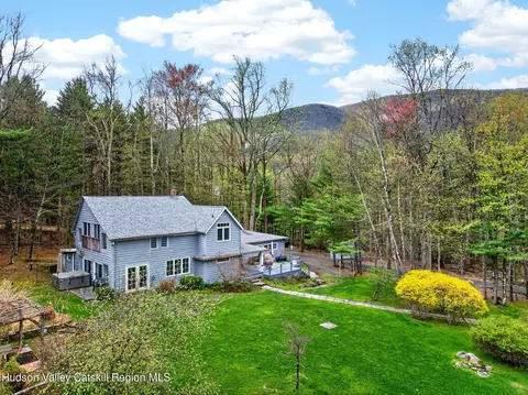 250 Brodhead Rd, West Shokan, NY 12494