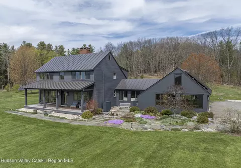 53 May Ln, Spencertown, NY 12165