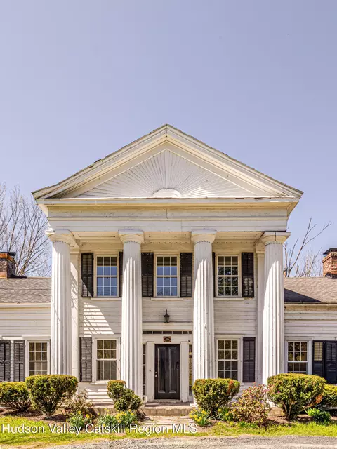 1569 Hoosick Rd, Troy, NY 12180