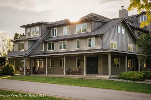 46 Pompeys Cave Rd, High Falls, NY 12440