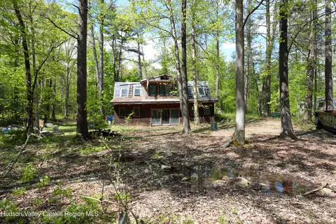 77 Ulster Landing Rd, Kingston, NY 12401