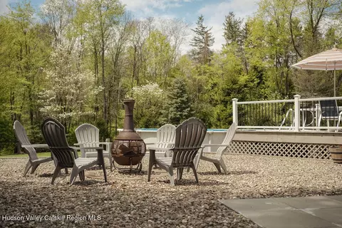 Exterior - 4 Echo Valley Rd, Red Hook, NY 12571 photo 6 of 11