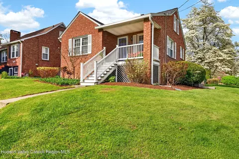 24 Voorhees Ave, Kingston, NY 12401