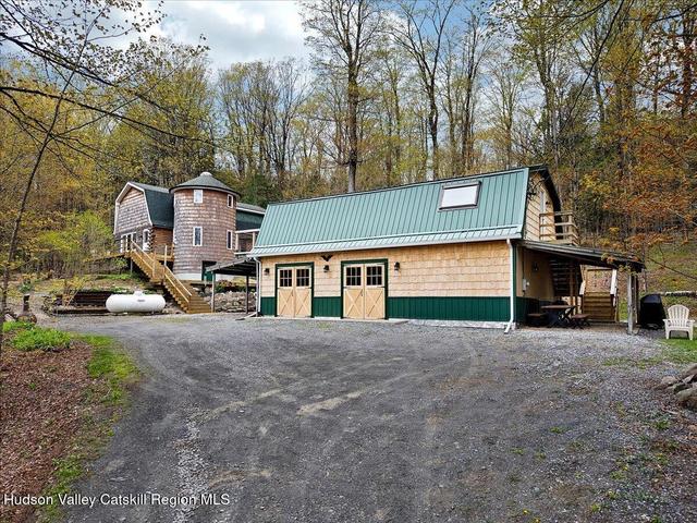 187 Lake Rd, Berne, NY 12023