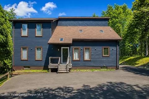 3223 Sleepy Hollow Rd, Athens, NY 12015
