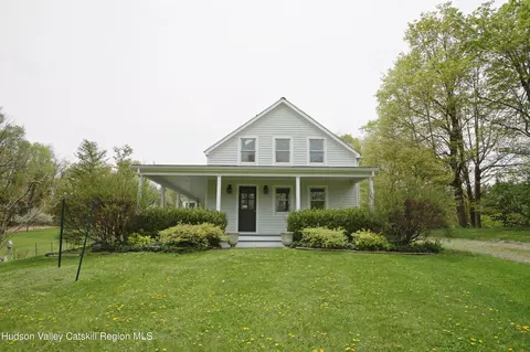 292 Mountain View Rd, Rhinebeck, NY 12572