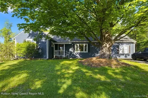59 Broad St, West Hurley, NY 12491