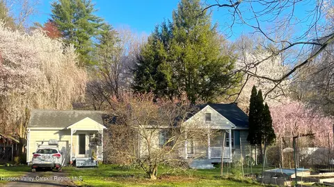 3645 Atwood Rd, Stone Ridge, NY 12484