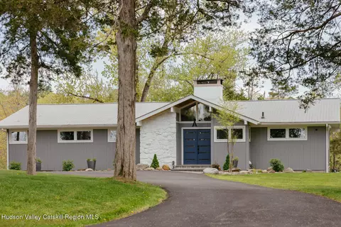 854 S Mill Rd, Rhinebeck, NY 12572