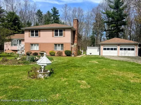 182 Four Corners Rd, Ancramdale, NY 12503