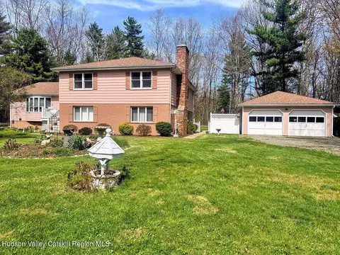 182 Four Corners Rd, Ancramdale, NY 12503