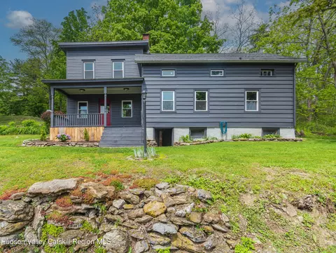 1625 New York 32, Saugerties, NY 12477