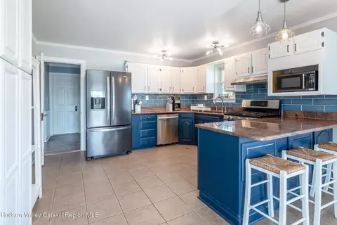 Kitchen - 715 Embought Rd, Catskill, NY 12414 photo 2 of 2