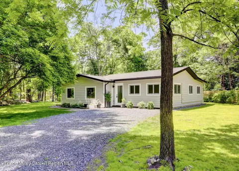 12 Maryland Ct, Stone Ridge, NY 12484