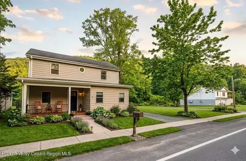 14615 Main St, Prattsville, NY 12468