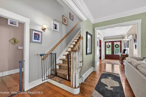 Entry Way - 34 Sycamore Dr, Wallkill, NY 12589 photo 3 of 4