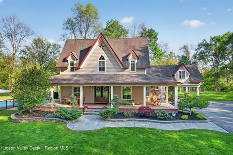 Exterior - 34 Sycamore Dr, Wallkill, NY 12589 photo 2 of 12