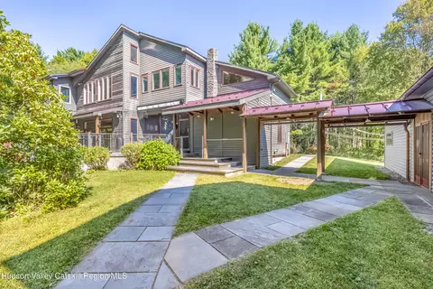16 Lower Sahler Mill Rd, Olivebridge, NY 12461